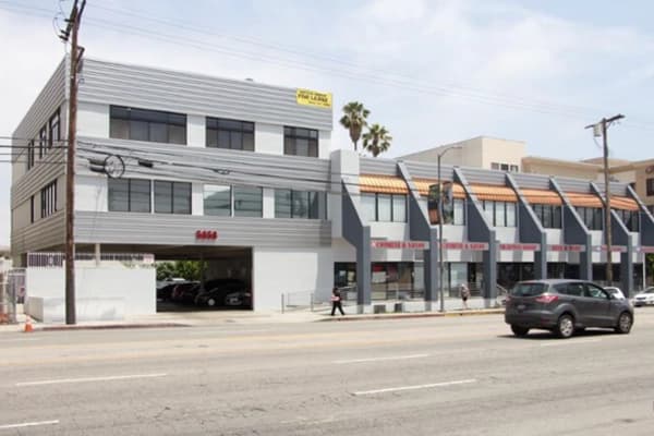 Revive Dental office exterior building in Sherman Oaks
